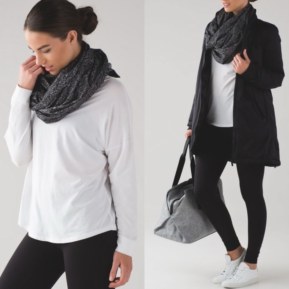 Lululemon Vinyasa Wrap NWT OSFM